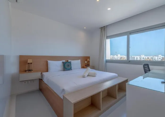 Relax In Style I Lagoon-front 2br In Swan El Gouna Appartement *